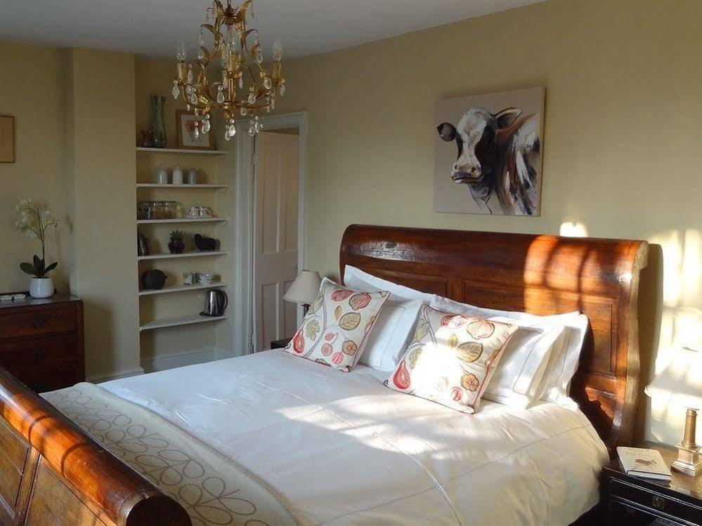 Huxham Farmhouse Bed and Breakfast East Pennard Exteriör bild