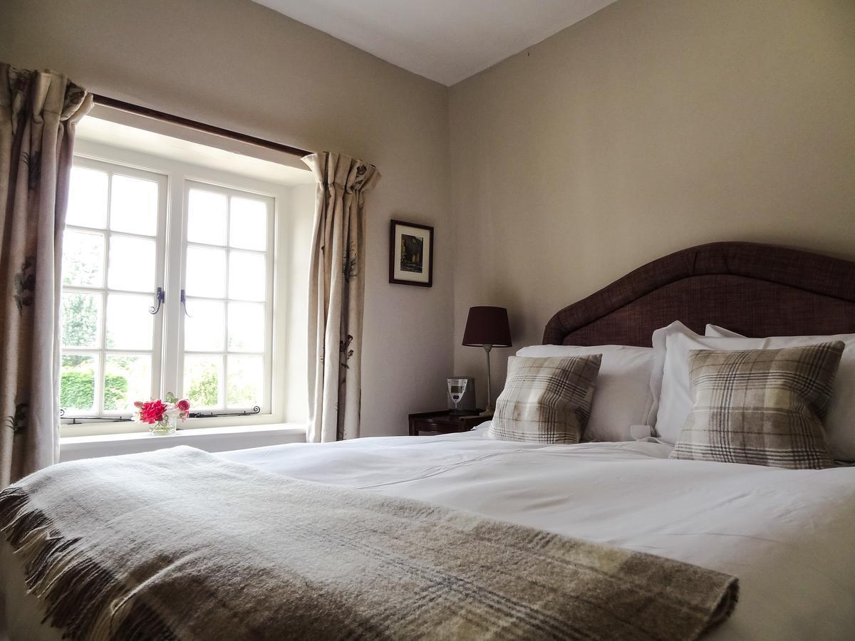 Huxham Farmhouse Bed and Breakfast East Pennard Exteriör bild
