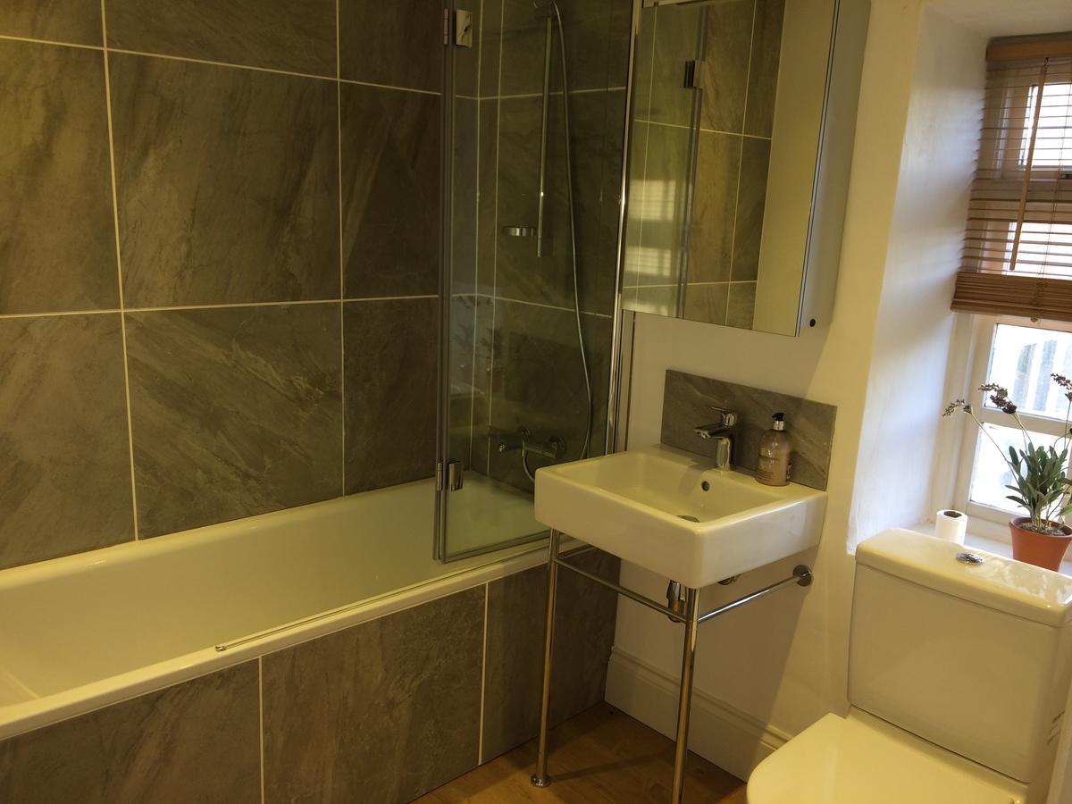 Huxham Farmhouse Bed and Breakfast East Pennard Exteriör bild