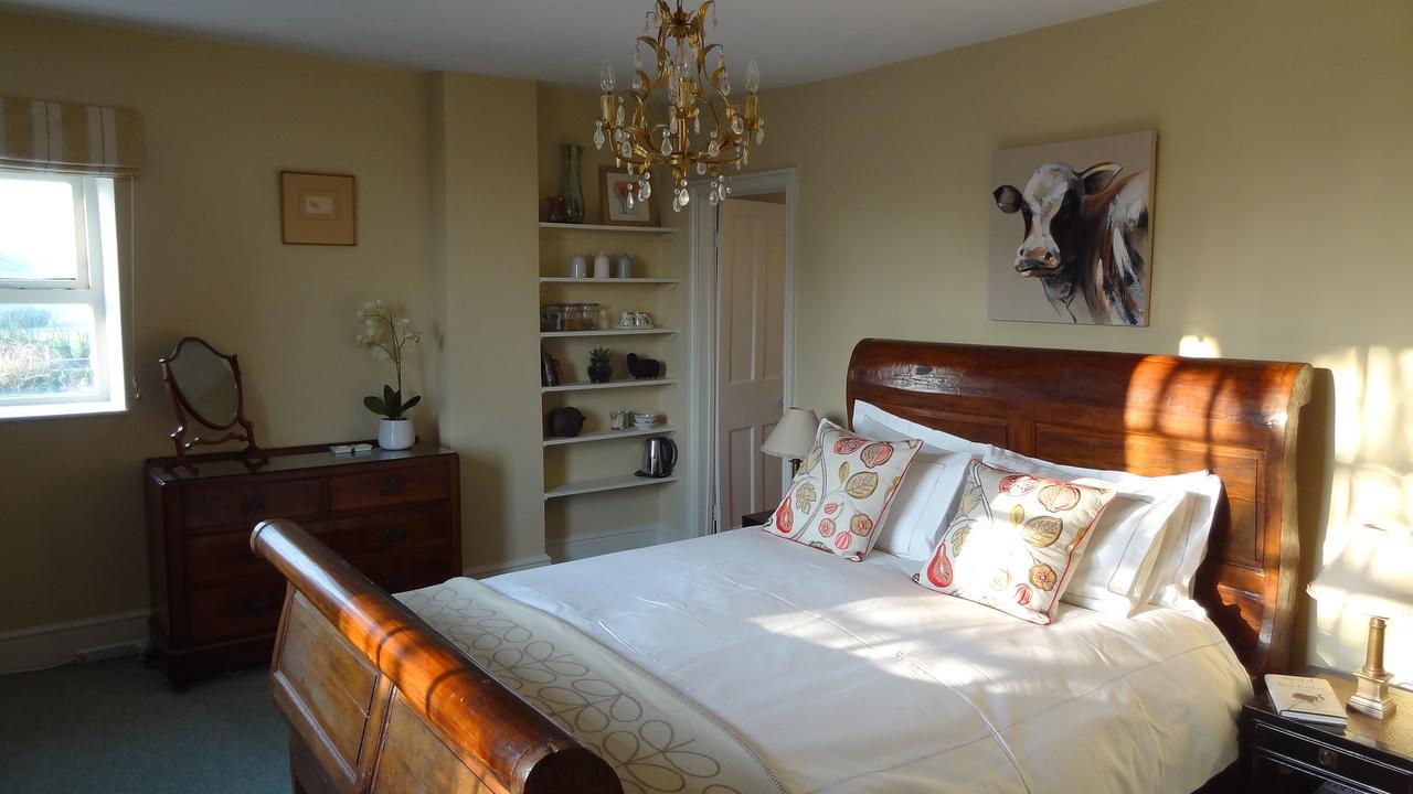Huxham Farmhouse Bed and Breakfast East Pennard Exteriör bild
