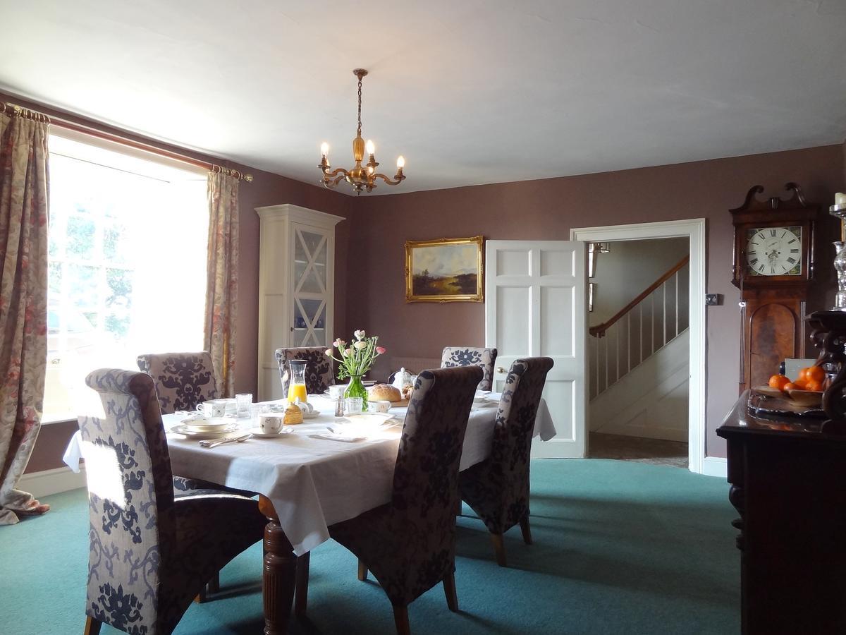 Huxham Farmhouse Bed and Breakfast East Pennard Exteriör bild