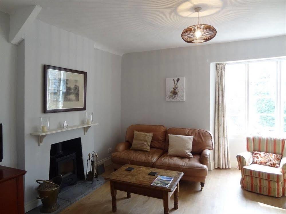 Huxham Farmhouse Bed and Breakfast East Pennard Exteriör bild