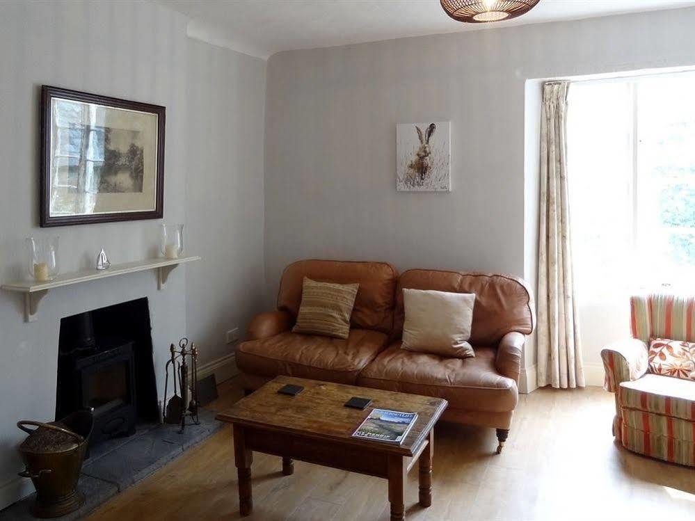 Huxham Farmhouse Bed and Breakfast East Pennard Exteriör bild